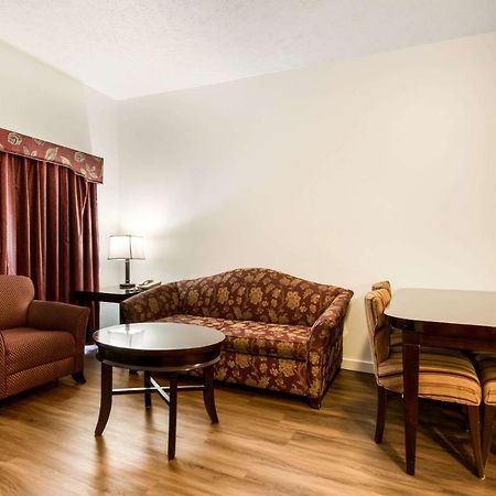 Econo Lodge Inn & Suites Lake Harmony - Pocono Mountains Area White Haven Exterior photo