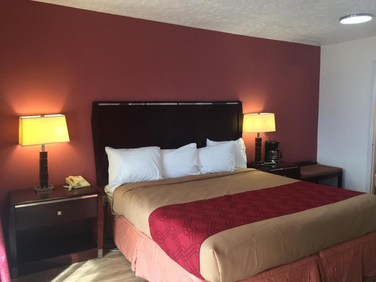 Econo Lodge Inn & Suites Lake Harmony - Pocono Mountains Area White Haven Exterior photo