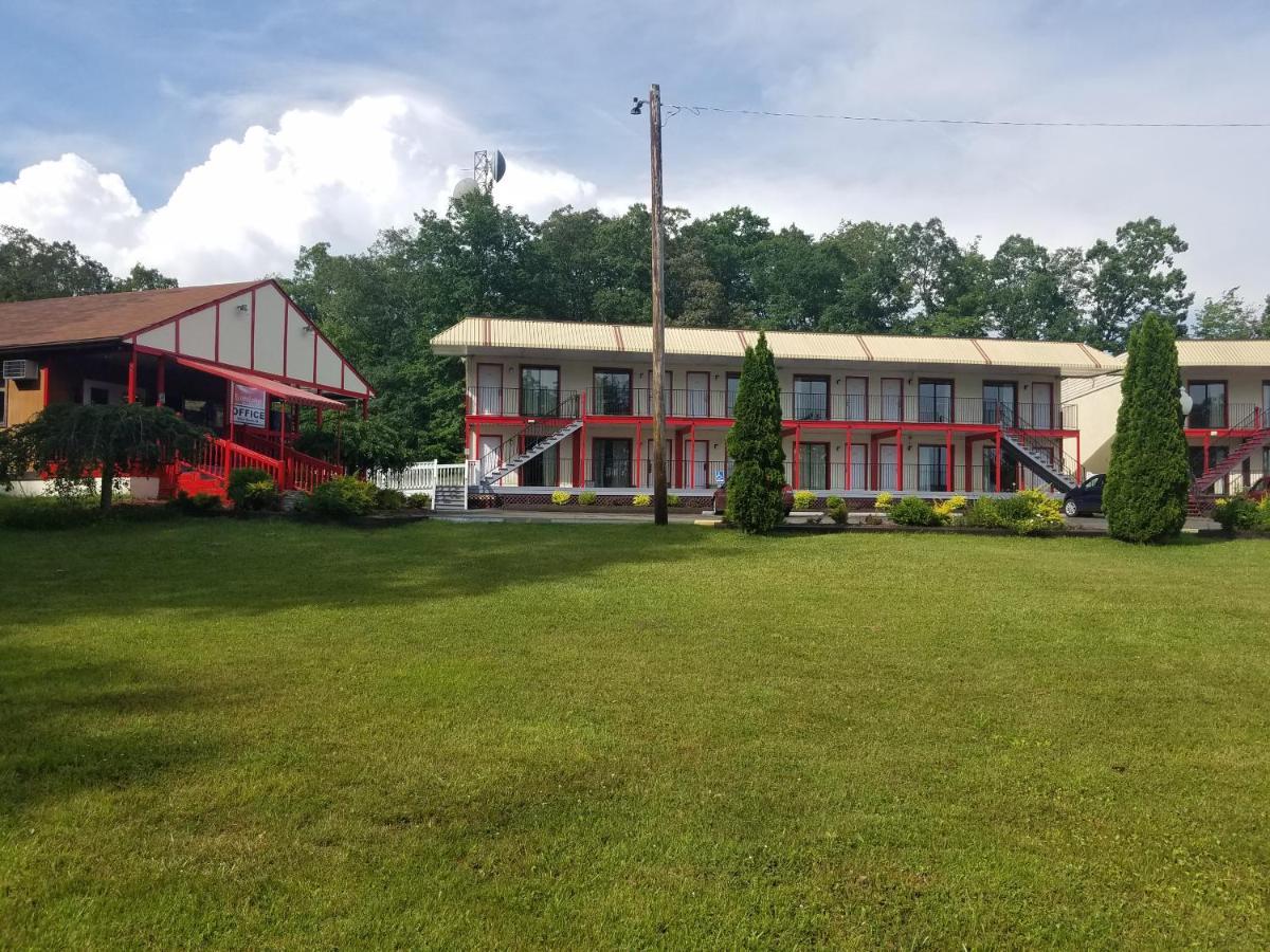 Econo Lodge Inn & Suites Lake Harmony - Pocono Mountains Area White Haven Exterior photo