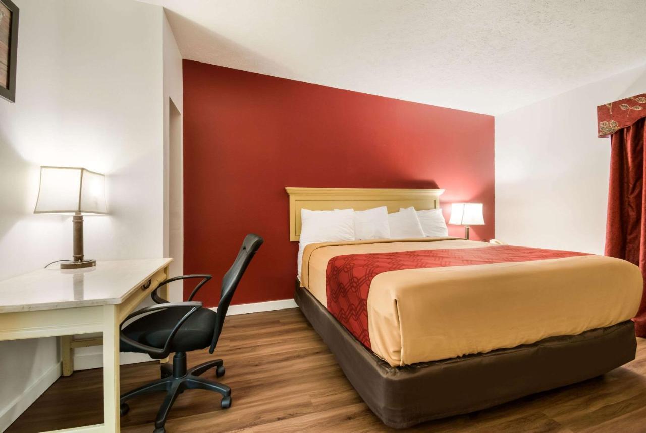 Econo Lodge Inn & Suites Lake Harmony - Pocono Mountains Area White Haven Exterior photo