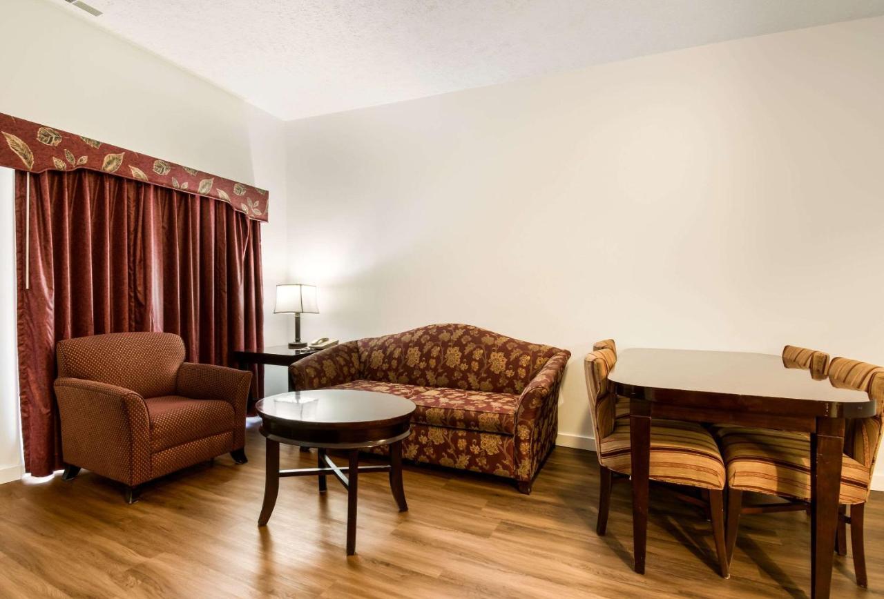 Econo Lodge Inn & Suites Lake Harmony - Pocono Mountains Area White Haven Exterior photo