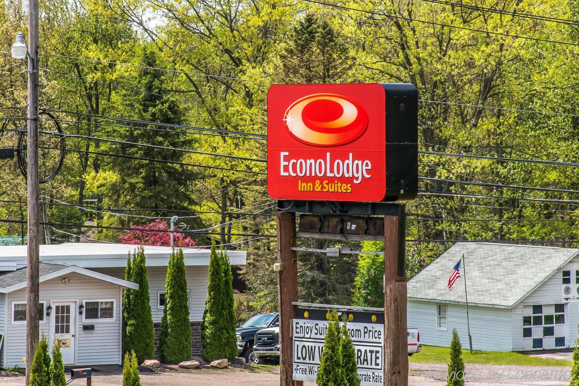 Econo Lodge Inn & Suites Lake Harmony - Pocono Mountains Area White Haven Exterior photo
